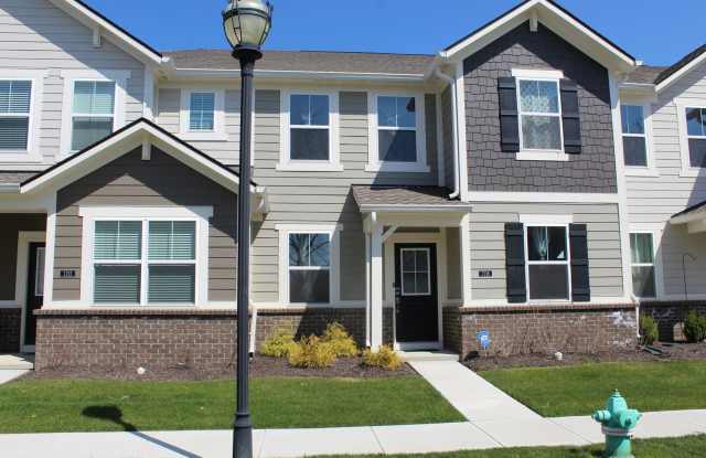 Coming Soon! Beautiful 3 BR Condo in Avon! photos photos