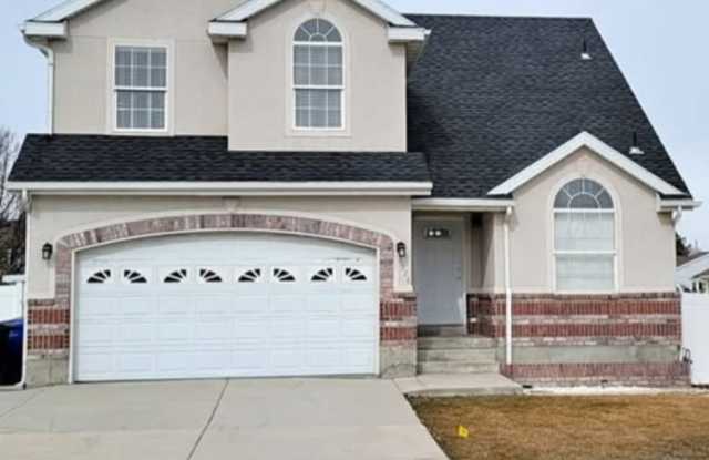 1528 W Duffy's Ln photos photos