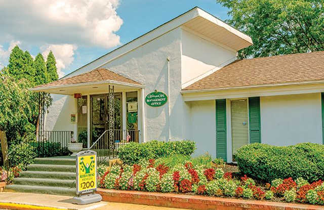 Washington Way Gallery 4