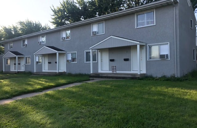 1026-1036 2nd Ave. E. - 1028 - 1028 2nd Avenue East, Shakopee, MN 55379