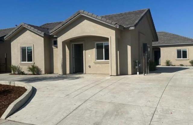 Brand new apt home in NE near city in the hills photos photos