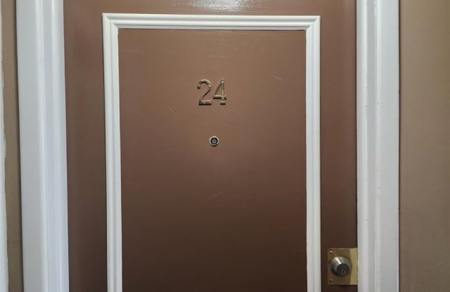 65 E Main Street 24 photos photos