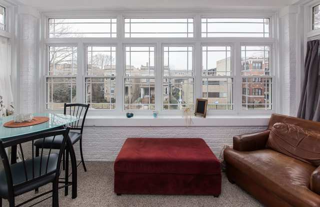 1254 West North Shore Avenue Gallery 4