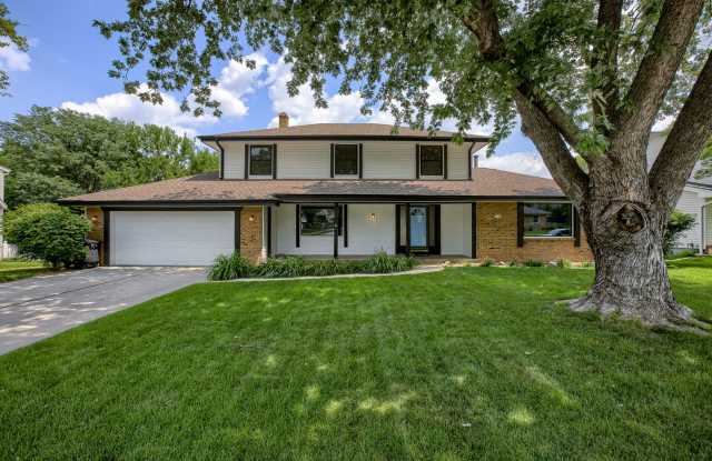 4-Bedroom Backing to Trendwood Park!! photos photos