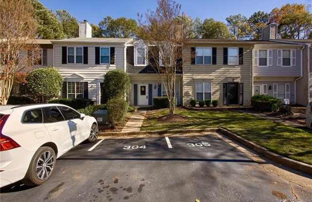 304 Wedgewood Way Gallery 2