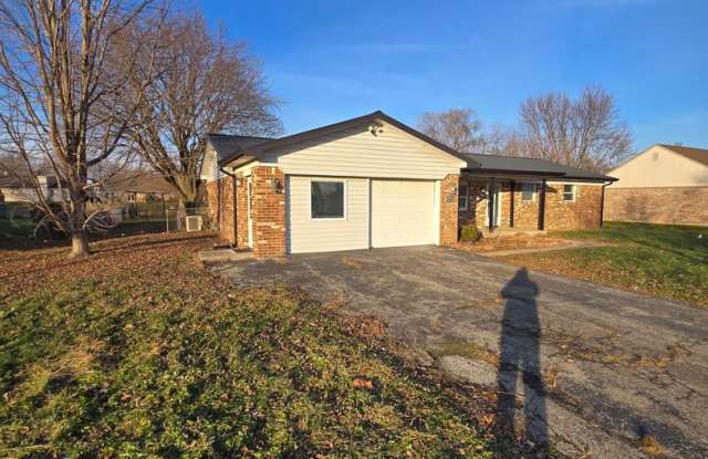 Three Bedroom Home located near South Arlington Ave and Stop 11 Rd - 6328 East Stop 11 Road, Indianapolis, IN 46237