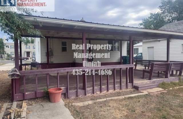 Cozy and Spacious 4 bedroom 2 Bathroom Home!!!! Gallery 4