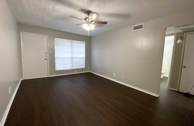 1809 W. Schunior Road - 0404 photos photos