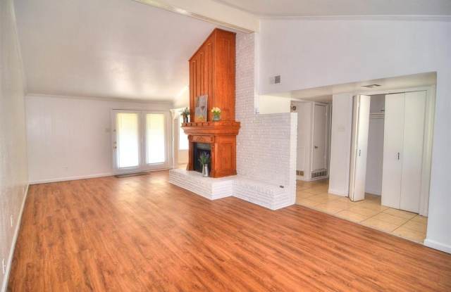1412 West Shore Drive Gallery 3
