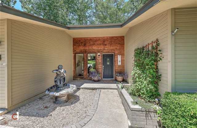 28 Melanie Drive Gallery 2