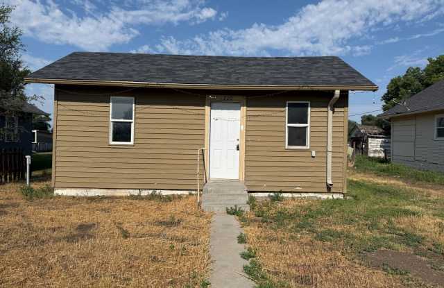 Two bedroom, One bathroom house located in Mitchell! photos photos