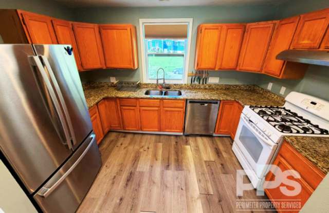 645 Charlotte Pl NW Gallery 2