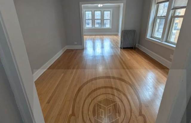 3438 West Foster Avenue Gallery 2