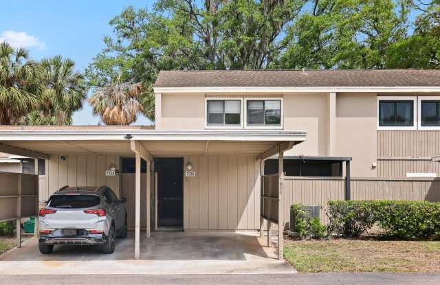 7936 PINE DRIVE - 7936 Pine Drive, Temple Terrace, FL 33637