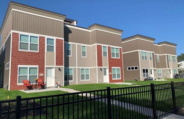 Ellis Flats Townhomes - 3 Bedroom/2.5 Bathroom photos photos