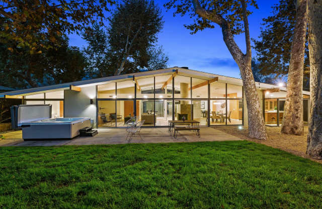 Classic Malibu Mid-Century Modern design meets effortless indoor-outdoor living in the coveted Malibu West community! photos photos