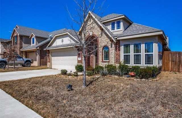 608 Tierra Vista Way - 608 Tierra Vista Way, Fort Worth, TX 76131