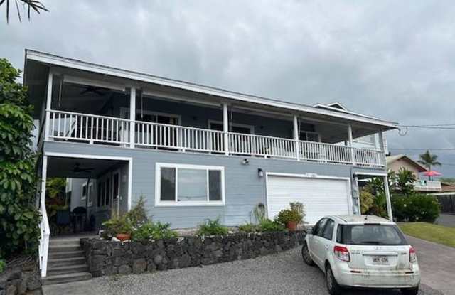 Furnished 3Bed, 2Bath Upstairs of House with Lanai photos photos