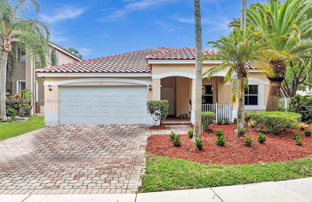 3711 Falcon Ridge Cir - 3711 Falcon Ridge Circle, Weston, FL 33331