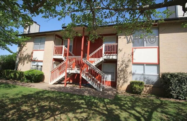 205 Craddock - 205 Craddock Ave, San Marcos, TX 78666