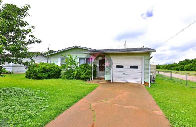 3 Bedroom With Fresh Updates! photos photos