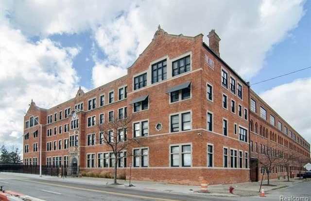 6533 E JEFFERSON Avenue - 6533 East Jefferson, Detroit, MI 48207