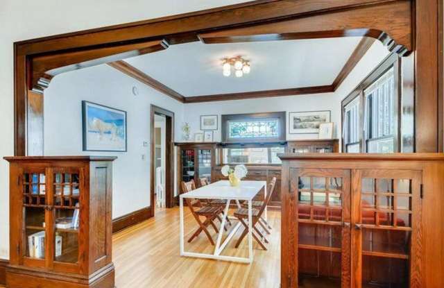 JUNE MOVE IN- HAMLINE UNIVERSITY - 5 BEDROOM Gallery 3