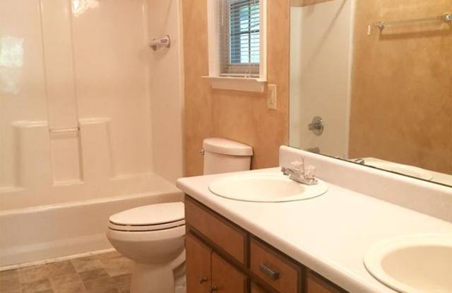 231 Heritage Circle East Gallery 4