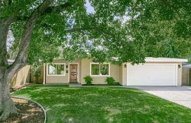 Applications are limited to individuals affiliated with the current tenants (roommate replacements only). photos photos