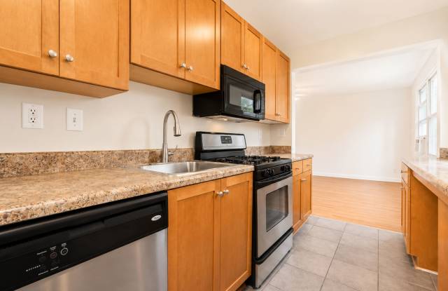 2026 Move-In Special – $500 LEASE SIGNING BONUS!! Charming 2-Bedroom Condo in Fort Dupont Park – Move-In Ready! photos photos