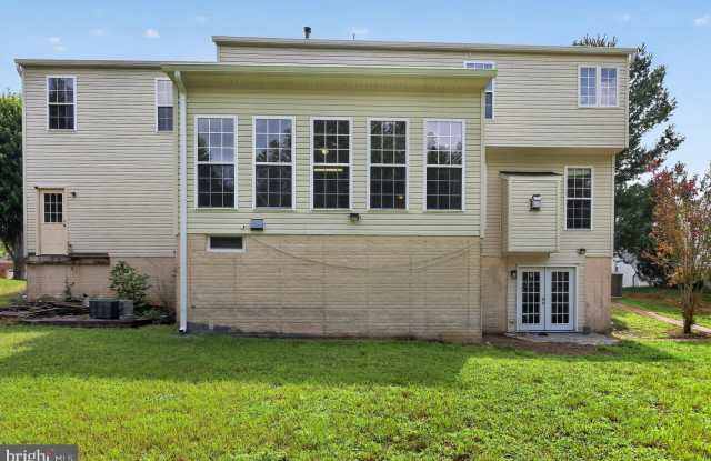 17694 AVENEL Lane Gallery 2