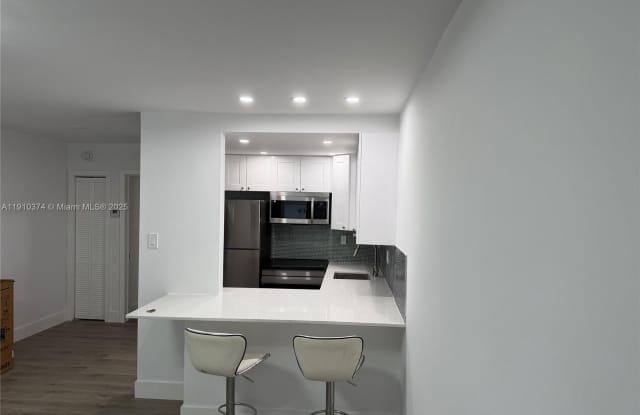 926 Michigan Ave photos photos