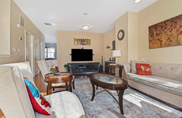 314 MIDLAND CT Gallery 3
