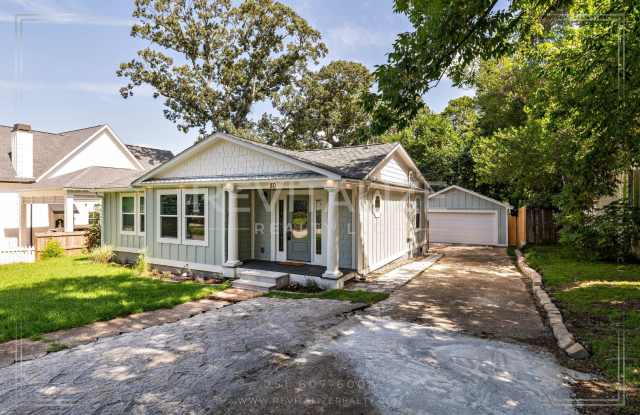 Gorgeous, Spacious Spring Hill Home! Gallery 3