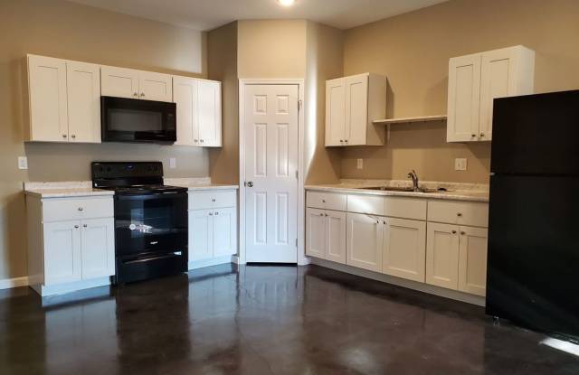 2 Bedroom 1 Bathroom Townhouse Gallery 1