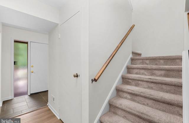 11545 HEARTHSTONE Court Gallery 4