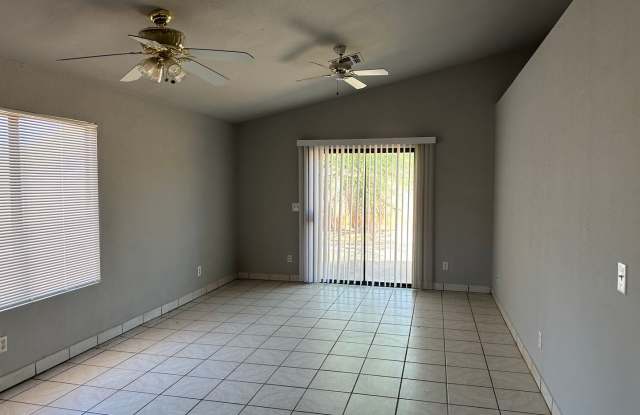 4744 N 86th Dr Gallery 4