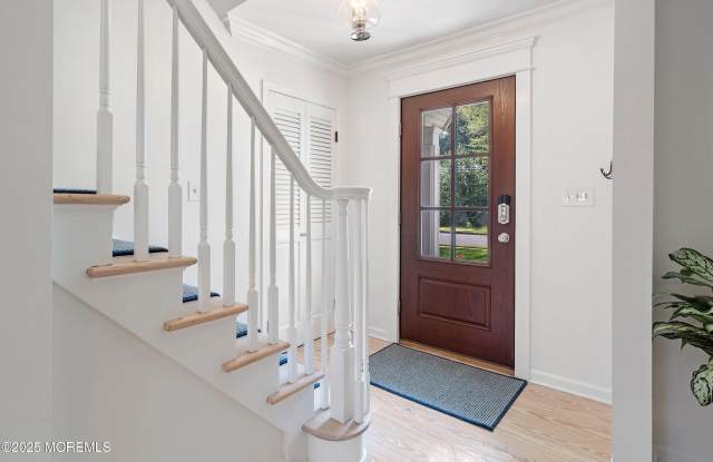 1204 Holly Place Gallery 3