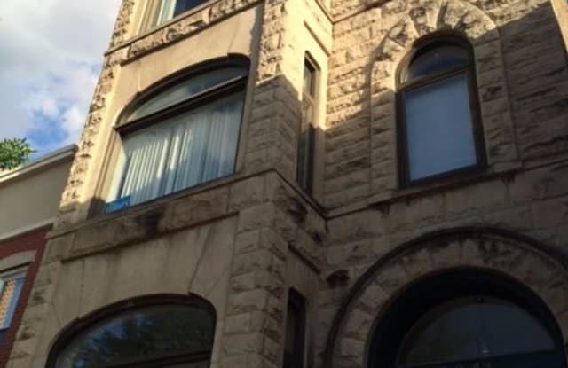 2241 W Taylor St 2 - 2241 West Taylor Street, Chicago, IL 60612