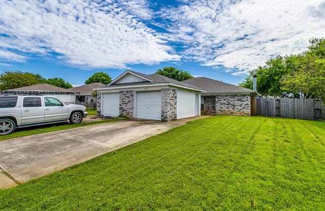 1023 Irene Street - 1023 Irene St, Burleson, TX 76028