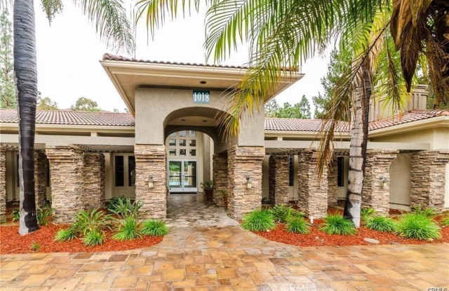 1000 Vista Del Cerro Drive Gallery 4