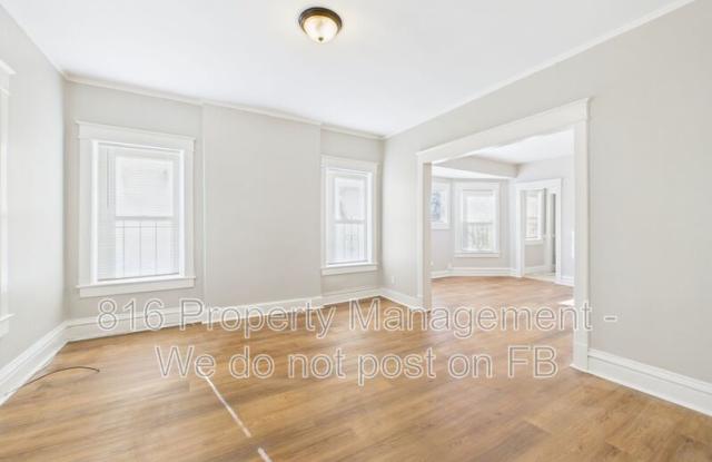 2712 Park Ave Lower photos photos