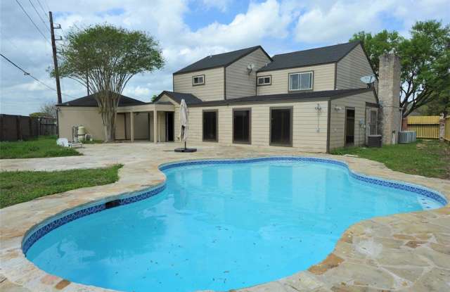 6842 San Remo Drive Gallery 4