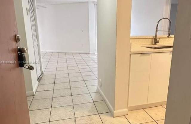 7125 NW 186th St photos photos