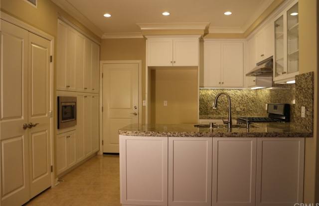 168 Overbrook Gallery 2