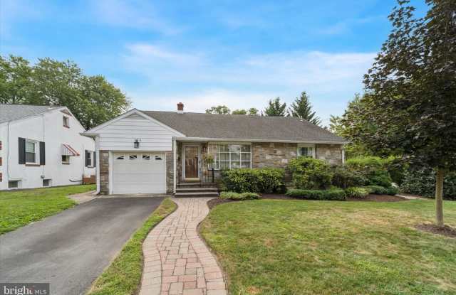 436 EDGEWOOD Drive photos photos