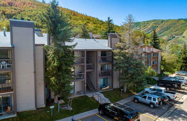 2 Bedroom Fireside Condo- Minutes away from Park City Mountain photos photos