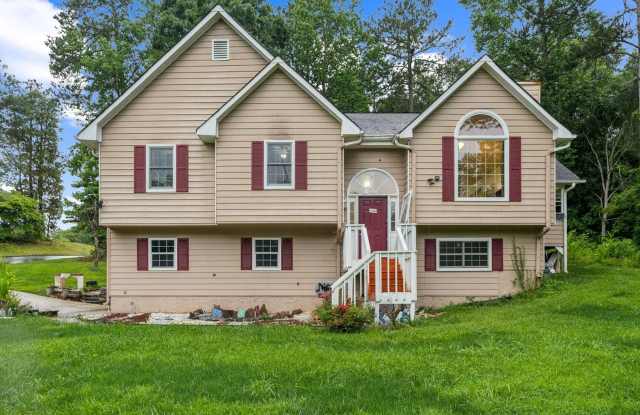 Charming 4BR House in Douglasville photos photos