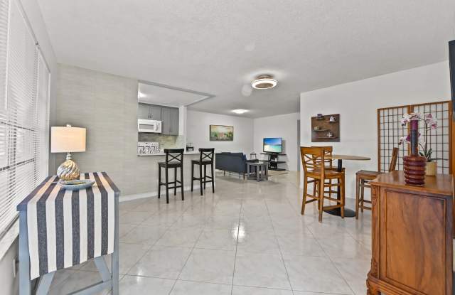 120 HIGH POINT Boulevard Gallery 1