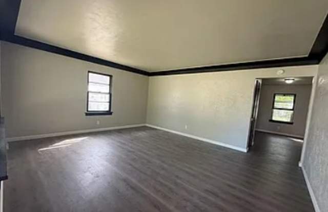 For Lease Gallery 3
